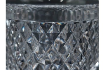 由水常雄　復刻作　霰文が美しい江戸切子の向付2客セット　共箱付き　(R-085894)