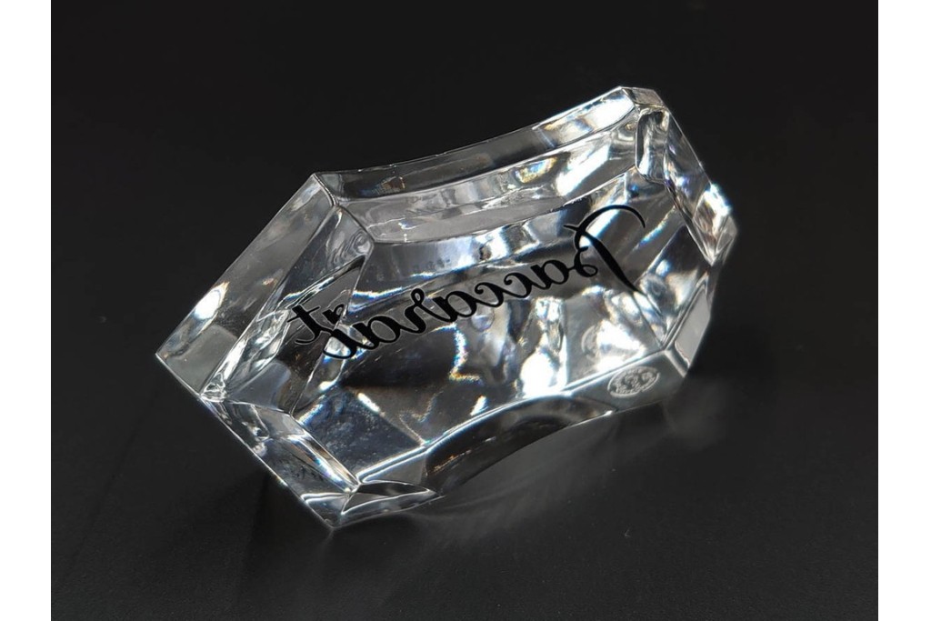 フランス　1981年　Baccarat(バカラ)　キリンビアマグコレクション　コレクターズグラス　鳳凰と草花のデザインが優美なビアマグ　 外箱・ネーム付き　(R-085895)