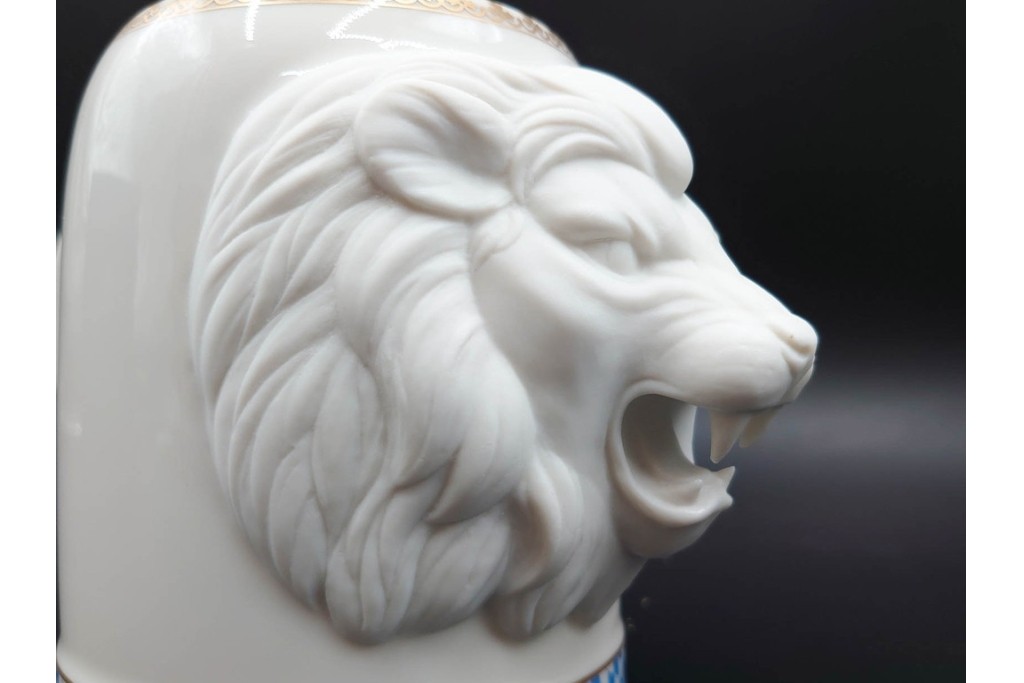 ドイツ　1994年　HUTSCHENREUTHER(フッチェンロイター)　キリンビアマグコレクション　迫力ある獅子の造形が目を引くビアマグ　外箱付き　(R-085896)