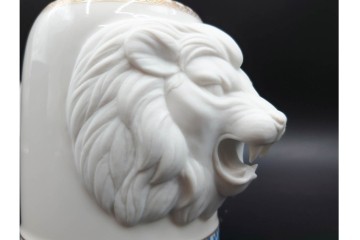 ドイツ　1994年　HUTSCHENREUTHER(フッチェンロイター)　キリンビアマグコレクション　迫力ある獅子の造形が目を引くビアマグ　外箱付き　(R-085896)