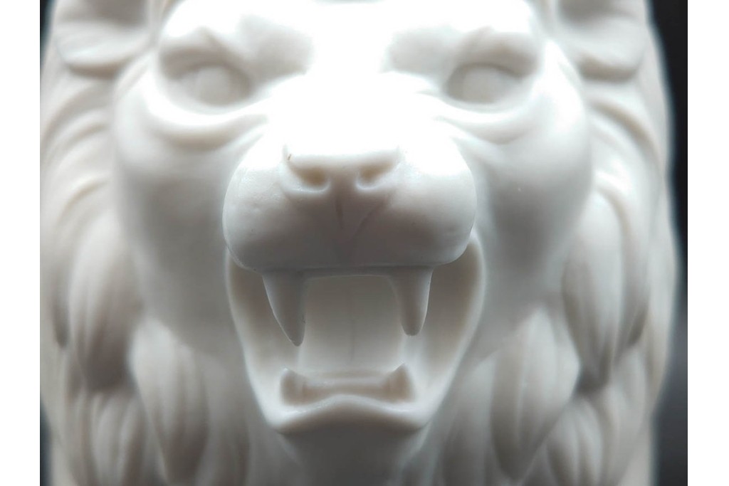 ドイツ　1994年　HUTSCHENREUTHER(フッチェンロイター)　キリンビアマグコレクション　迫力ある獅子の造形が目を引くビアマグ　外箱付き　(R-085896)