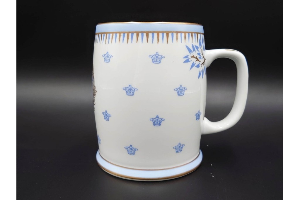 スウェーデン　1996年　Rorstrand(ロールストランド)　キリンビアマグコレクション　グリプスホルム　クラウンモチーフが上品なビアマグ　外箱付き　(R-085899)