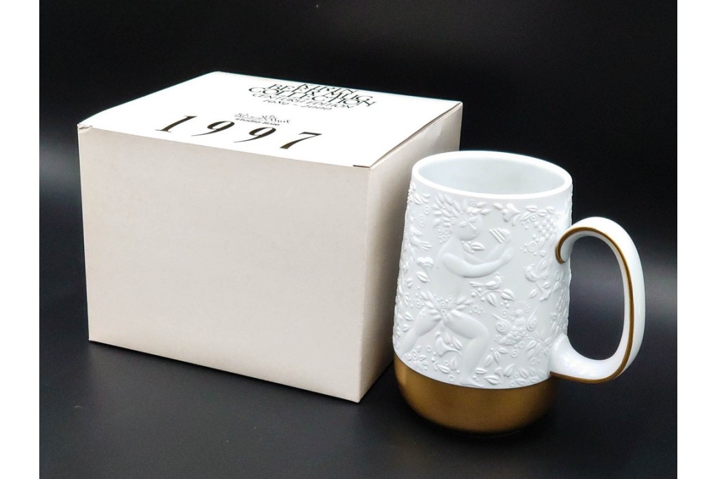 ドイツ　1997年　Rosenthal(ローゼンタール)　キリンビアマグコレクション　魔笛　立体的なレリーフ装飾が魅力のビアマグ　外箱付き　(R-085900)