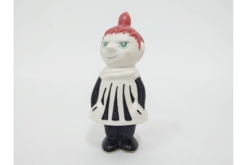 フィンランド　廃盤品　ARABIA(アラビア)　ムーミン　リトルミイ　高さ約11cm　凛とした表情が愛らしいフィギュア　(R-085902)