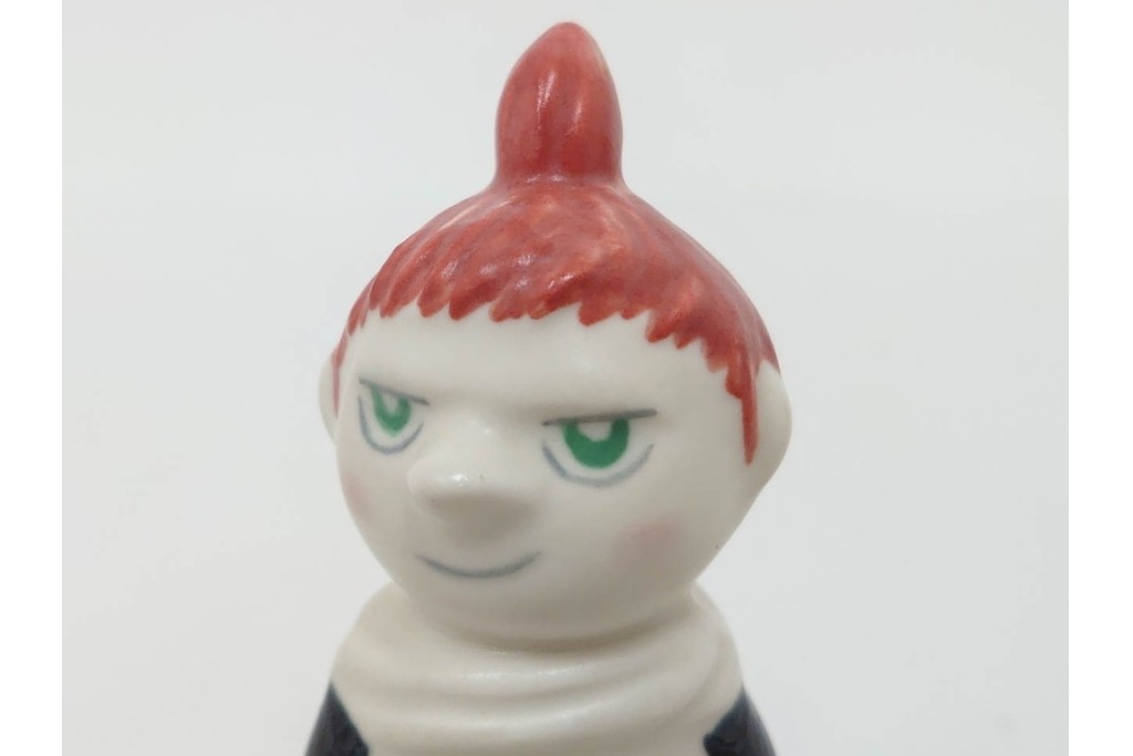 フィンランド　廃盤品　ARABIA(アラビア)　ムーミン　リトルミイ　高さ約11cm　凛とした表情が愛らしいフィギュア　(R-085902)