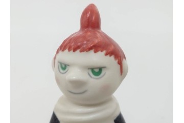 フィンランド　廃盤品　ARABIA(アラビア)　ムーミン　リトルミイ　高さ約11cm　凛とした表情が愛らしいフィギュア　(R-085902)