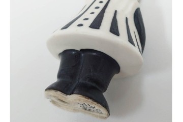 フィンランド　廃盤品　ARABIA(アラビア)　ムーミン　リトルミイ　高さ約11cm　凛とした表情が愛らしいフィギュア　(R-085902)