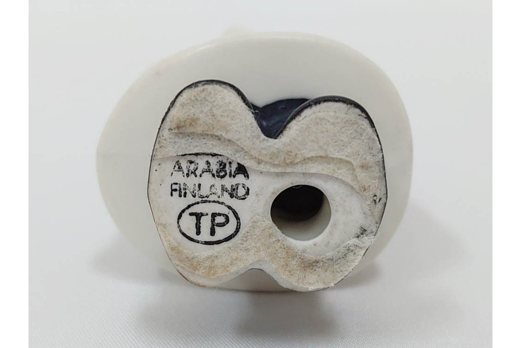 フィンランド　廃盤品　ARABIA(アラビア)　ムーミン　リトルミイ　高さ約11cm　凛とした表情が愛らしいフィギュア　(R-085902)