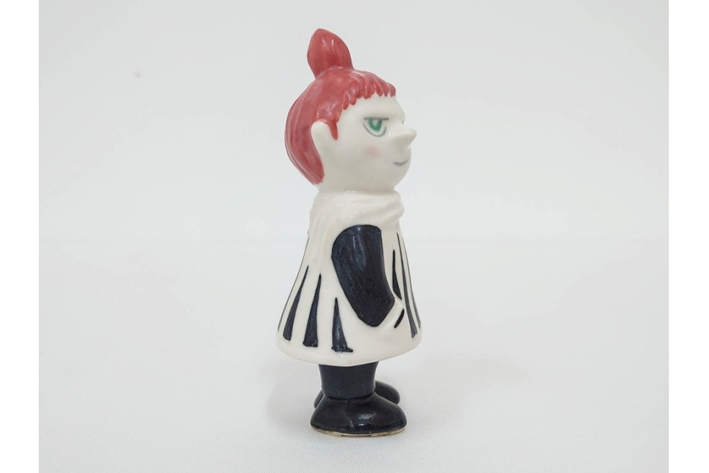 フィンランド　廃盤品　ARABIA(アラビア)　ムーミン　リトルミイ　高さ約11cm　凛とした表情が愛らしいフィギュア　(R-085902)