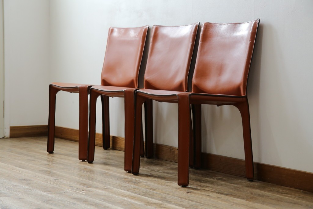 中古　Cassina(カッシーナ)　412 CAB(キャブ)　MARIO BELLINI(マリオ・ベリーニ)　端正なフォルムが魅力のアームレスチェア3脚　セット現行定価約90万円相当　(R-085910)