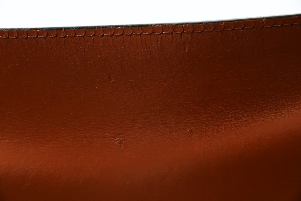 中古　Cassina(カッシーナ)　412 CAB(キャブ)　MARIO BELLINI(マリオ・ベリーニ)　端正なフォルムが魅力のアームレスチェア3脚　セット現行定価約90万円相当　(R-085910)