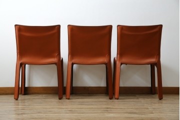 中古　Cassina(カッシーナ)　412 CAB(キャブ)　MARIO BELLINI(マリオ・ベリーニ)　端正なフォルムが魅力のアームレスチェア3脚　セット現行定価約90万円相当　(R-085910)