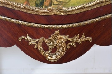 中古　美品　スペイン製　絵画装飾が優雅なキュリオケース　(R-085912)