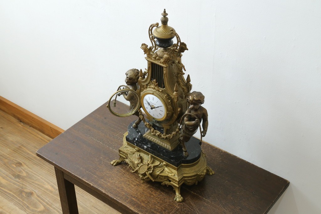 中古　高級品　イタリア　FARBEL　Imperial(インペリアル)　六本木アピス取り扱い　天使像と真鍮製の装飾が際立つ置時計　(R-085913)