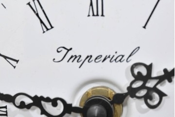 中古　高級品　イタリア　FARBEL　Imperial(インペリアル)　六本木アピス取り扱い　天使像と真鍮製の装飾が際立つゼンマイ式置時計　(R-085913)