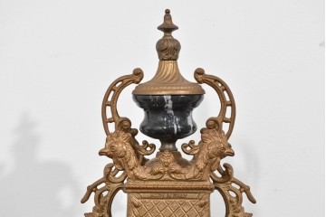 中古　高級品　イタリア　FARBEL　Imperial(インペリアル)　六本木アピス取り扱い　天使像と真鍮製の装飾が際立つゼンマイ式置時計　(R-085913)