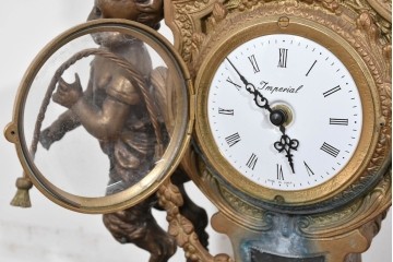 中古　高級品　イタリア　FARBEL　Imperial(インペリアル)　六本木アピス取り扱い　天使像と真鍮製の装飾が際立つゼンマイ式置時計　(R-085913)