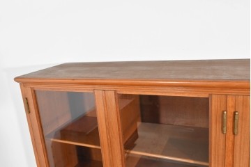 和製ヴィンテージ　豊富な収納を備えたシャッター扉(蛇腹扉)のキャビネット　(R-085916)