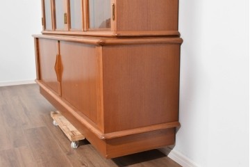 和製ヴィンテージ　豊富な収納を備えたシャッター扉(蛇腹扉)のキャビネット　(R-085916)