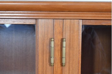 和製ヴィンテージ　豊富な収納を備えたシャッター扉(蛇腹扉)のキャビネット　(R-085916)