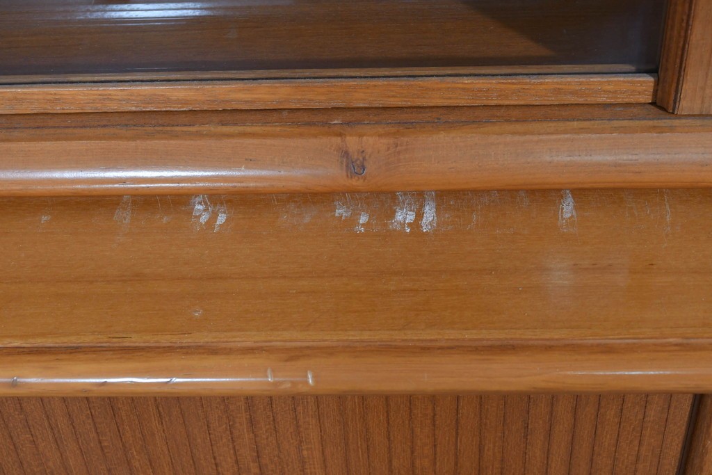 和製ヴィンテージ　豊富な収納を備えたシャッター扉(蛇腹扉)のキャビネット　(R-085916)