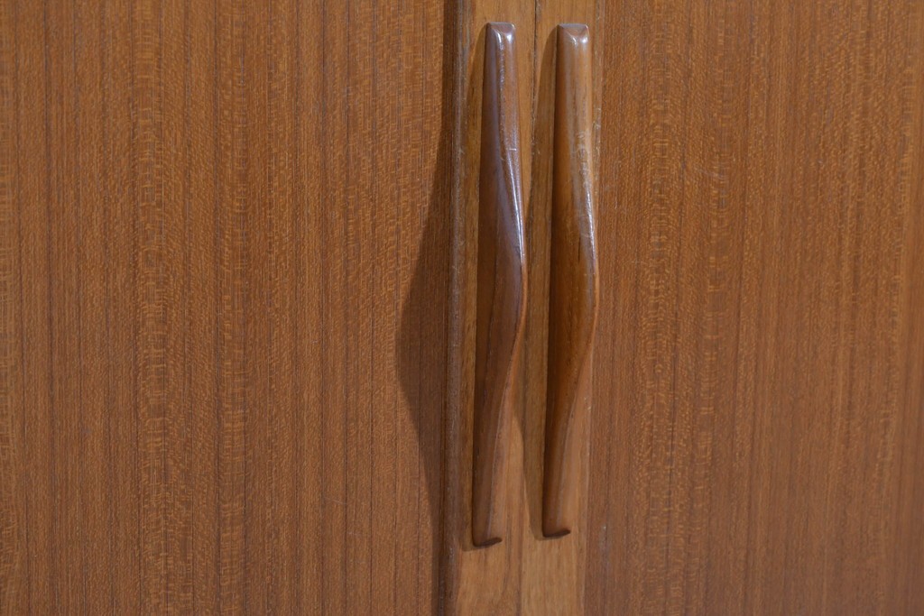 《天板取り付け加工費込み》　和製ヴィンテージ　シャッター扉(蛇腹扉)と引き出しを備えたサイドボード　(R-085918)