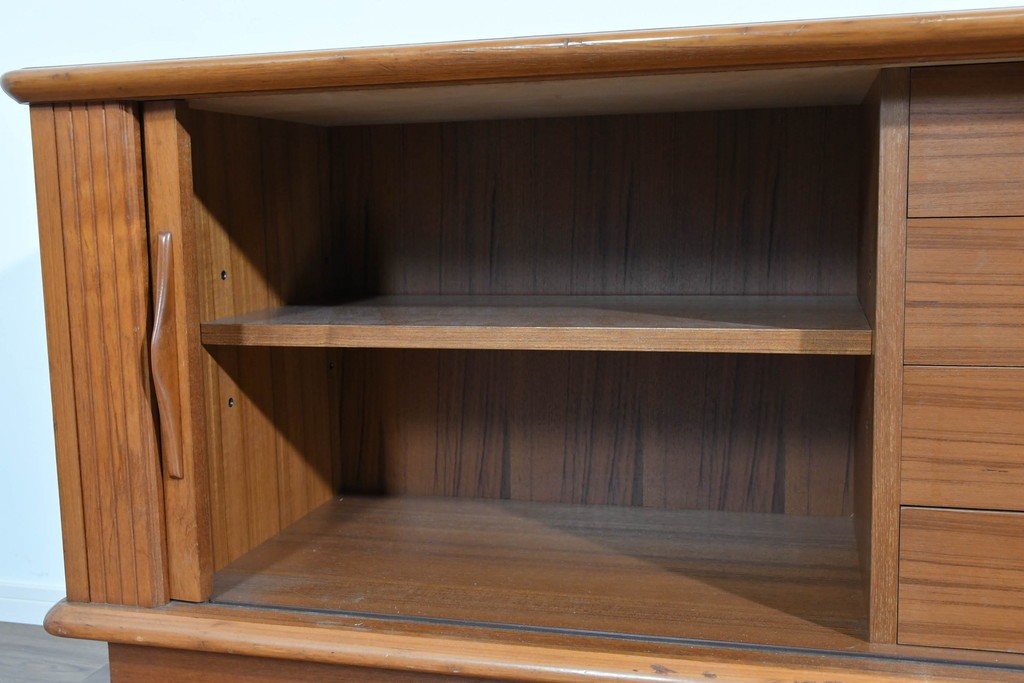 《天板取り付け加工費込み》　和製ヴィンテージ　シャッター扉(蛇腹扉)と引き出しを備えたサイドボード　(R-085918)