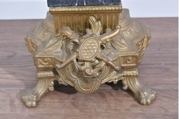 中古　美品　高級品　イタリア　FARBEL　六本木アピス取り扱い　華やかな装飾が目を惹く真鍮製キャンドルスタンド2台セット　(R-085920)