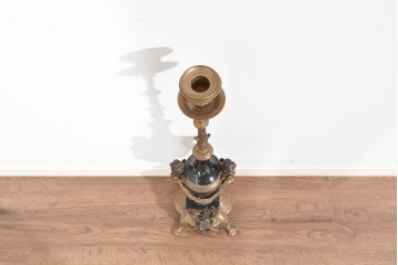 中古　イタリア　Lancini(ランチーニ)　華やかな天使モチーフのキャンドルスタンド　(R-085921)