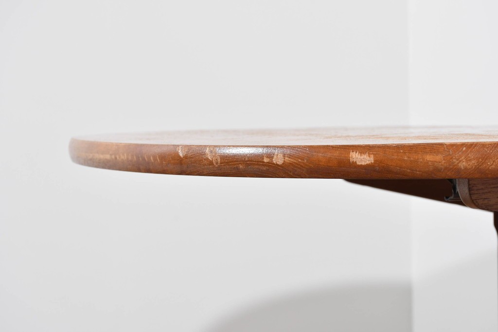 和製ヴィンテージ　希少なチーク無垢材を使用した上質なラウンドダイニングテーブル　(R-085922)