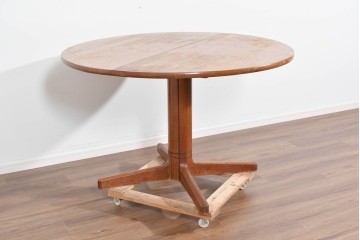 和製ヴィンテージ　希少なチーク無垢材を使用した上質なラウンドダイニングテーブル　(R-085922)