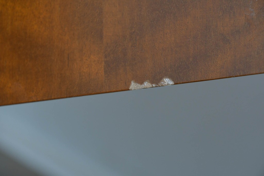 中古　カリモク家具(karimoku)　domani(ドマーニ)　Forza(フォルザ)シリーズ　天板の木目とシャープな足元が美しいダイニングテーブル　定価約85万円　(R-085923)