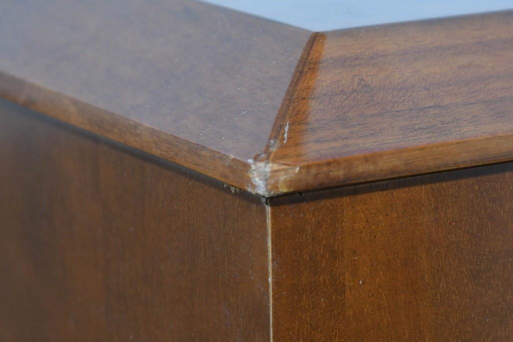 中古　カリモク家具(karimoku)　domani(ドマーニ)　Forza(フォルザ)シリーズ　天板の木目とシャープな足元が美しいダイニングテーブル　定価約85万円　(R-085923)