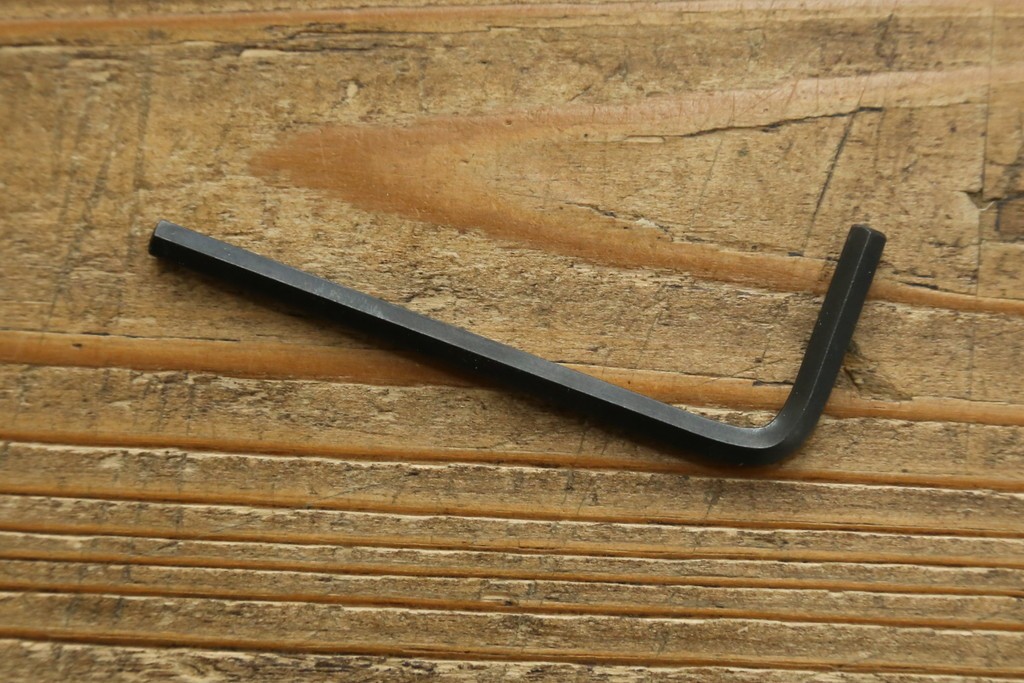 和製ヴィンテージ　希少な廃番品　柏木工(KASHIWA)　ブナ材　上品な挽物脚のラウンドダイニングテーブル　(R-085924)