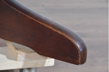 和製ヴィンテージ　希少な廃番品　柏木工(KASHIWA)　ブナ材　上品な挽物脚のラウンドダイニングテーブル　(R-085924)