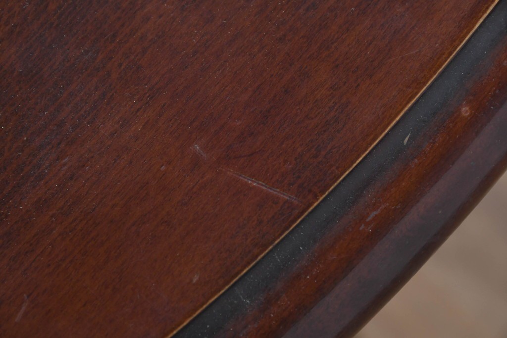 和製ヴィンテージ　希少な廃番品　柏木工(KASHIWA)　ブナ材　上品な挽物脚のラウンドダイニングテーブル　(R-085924)