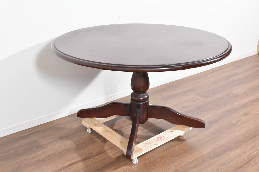 和製ヴィンテージ　希少な廃番品　柏木工(KASHIWA)　ブナ材　上品な挽物脚のラウンドダイニングテーブル　(R-085924)