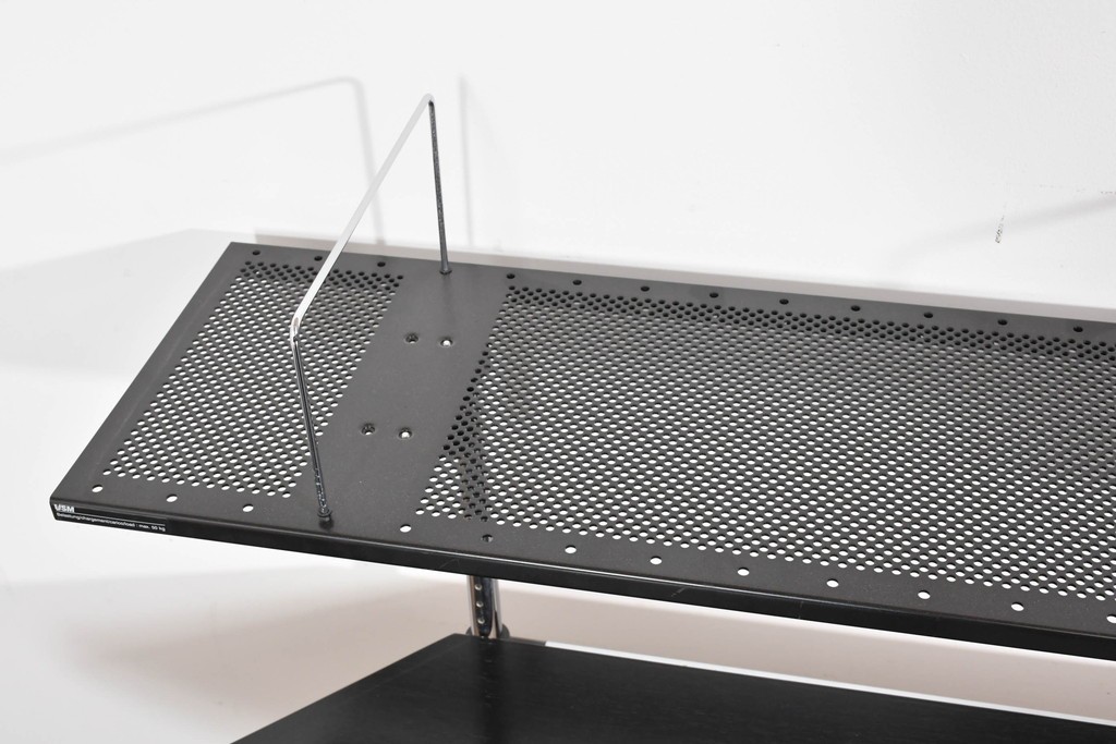 中古　希少な廃番品　USM Haller(USMハラー)　Kitos(キトス)　天板の形状が特徴的なヘキサゴンワークデスク　(R-085925)