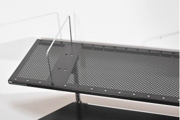 中古　希少な廃番品　USM Haller(USMハラー)　Kitos(キトス)　天板の形状が特徴的なヘキサゴンワークデスク　(R-085925)