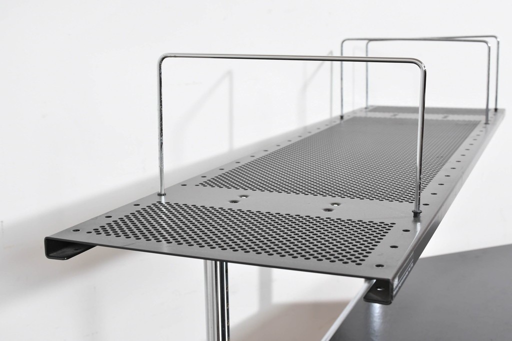 中古　希少な廃番品　USM Haller(USMハラー)　Kitos(キトス)　天板の形状が特徴的なヘキサゴンワークデスク　(R-085925)