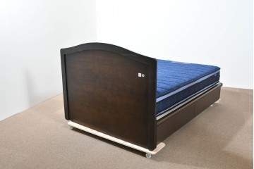 新古　展示品　美品　希少な廃番品　フランスベッド　マジョリーノ501　Reha tech(リハテック)　マットレス付きセミダブルベッド　定価約26万円　(R-085926)