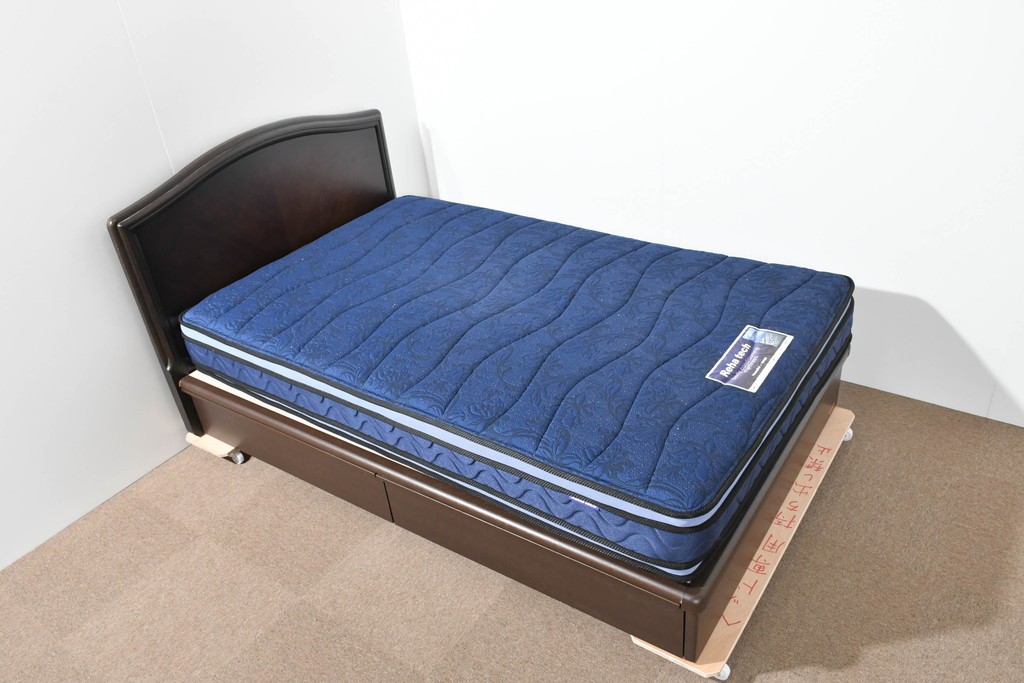 新古　展示品　美品　希少な廃番品　フランスベッド　マジョリーノ501　Reha tech(リハテック)　マットレス付きセミダブルベッド　定価約26万円　(R-085926)