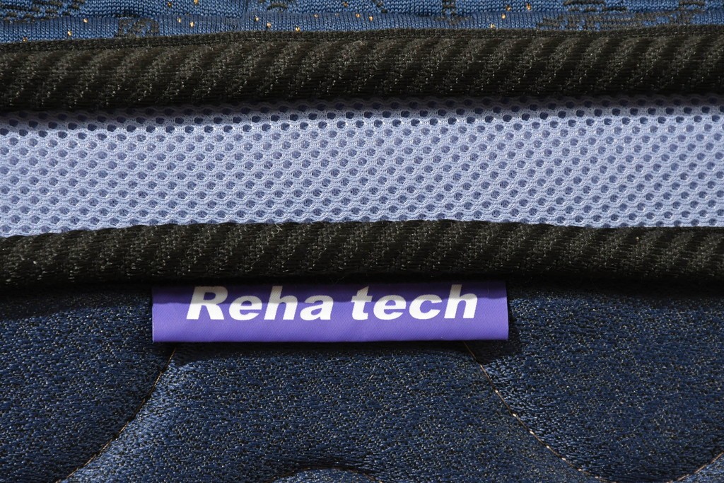 新古　展示品　美品　希少な廃番品　フランスベッド　マジョリーノ501　Reha tech(リハテック)　マットレス付きセミダブルベッド　定価約26万円　(R-085926)