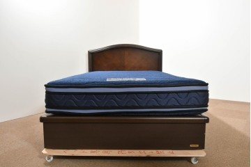 新古　展示品　美品　希少な廃番品　フランスベッド　マジョリーノ501　Reha tech(リハテック)　マットレス付きセミダブルベッド　定価約26万円　(R-085926)