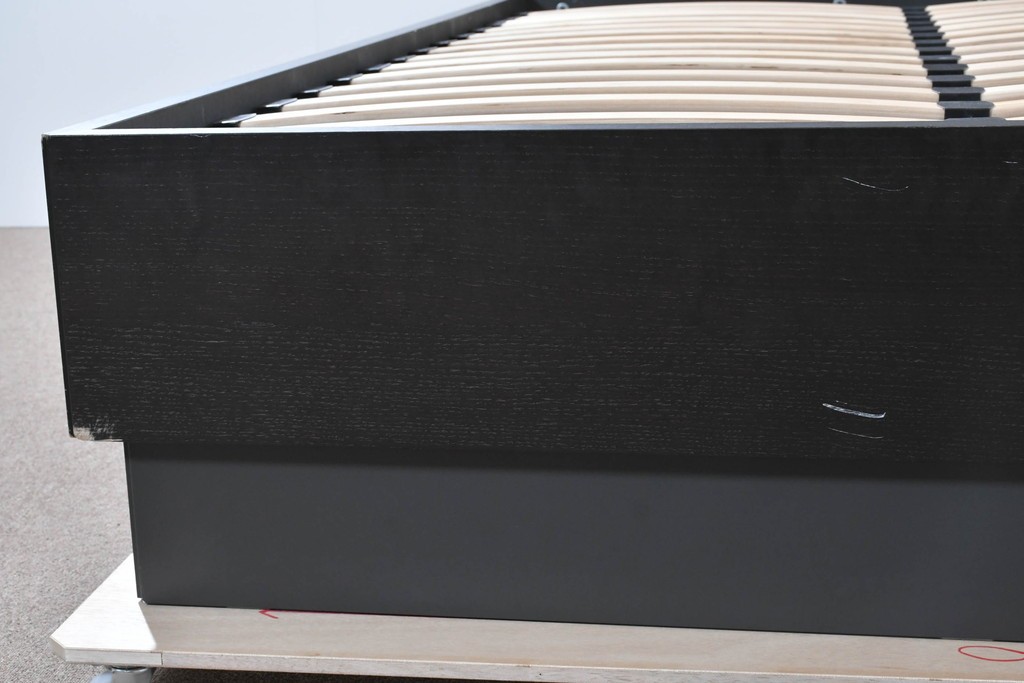 中古　希少な廃番品　BoConcept(ボーコンセプト)　Lugano(ルガーノ)　跳ね上げ式ダブルベッドフレーム　定価約30万円　(R-085927)