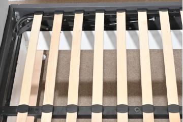 中古　希少な廃番品　BoConcept(ボーコンセプト)　Lugano(ルガーノ)　跳ね上げ式ダブルベッドフレーム　定価約30万円　(R-085927)