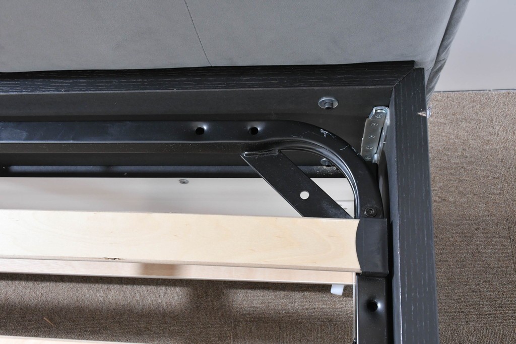 中古　希少な廃番品　BoConcept(ボーコンセプト)　Lugano(ルガーノ)　跳ね上げ式ダブルベッドフレーム　定価約30万円　(R-085927)