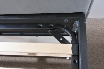 中古　希少な廃番品　BoConcept(ボーコンセプト)　Lugano(ルガーノ)　跳ね上げ式ダブルベッドフレーム　定価約30万円　(R-085927)