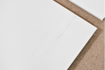 中古　希少な廃番品　BoConcept(ボーコンセプト)　Lugano(ルガーノ)　跳ね上げ式ダブルベッドフレーム　定価約30万円　(R-085927)