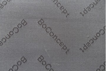中古　BoConcept(ボーコンセプト)　シモンズ(SIMMONS)　本革ヘッドボード　サイドテーブル付きワイドダブルサイズのベッドセット　定価約60万円　(R-085928)
